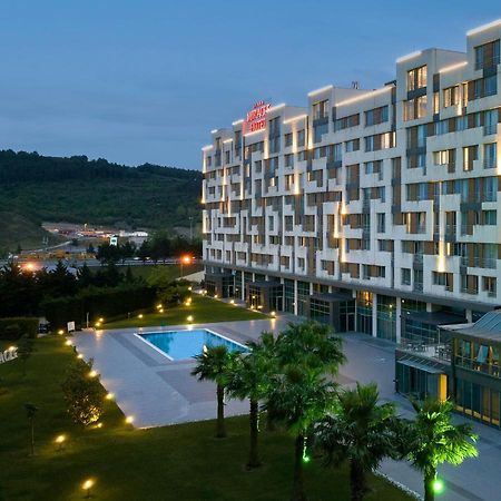 Miracle Istanbul Asia Airport Hotel & Spa Zewnętrze zdjęcie Hilton Garden Inn Skopje