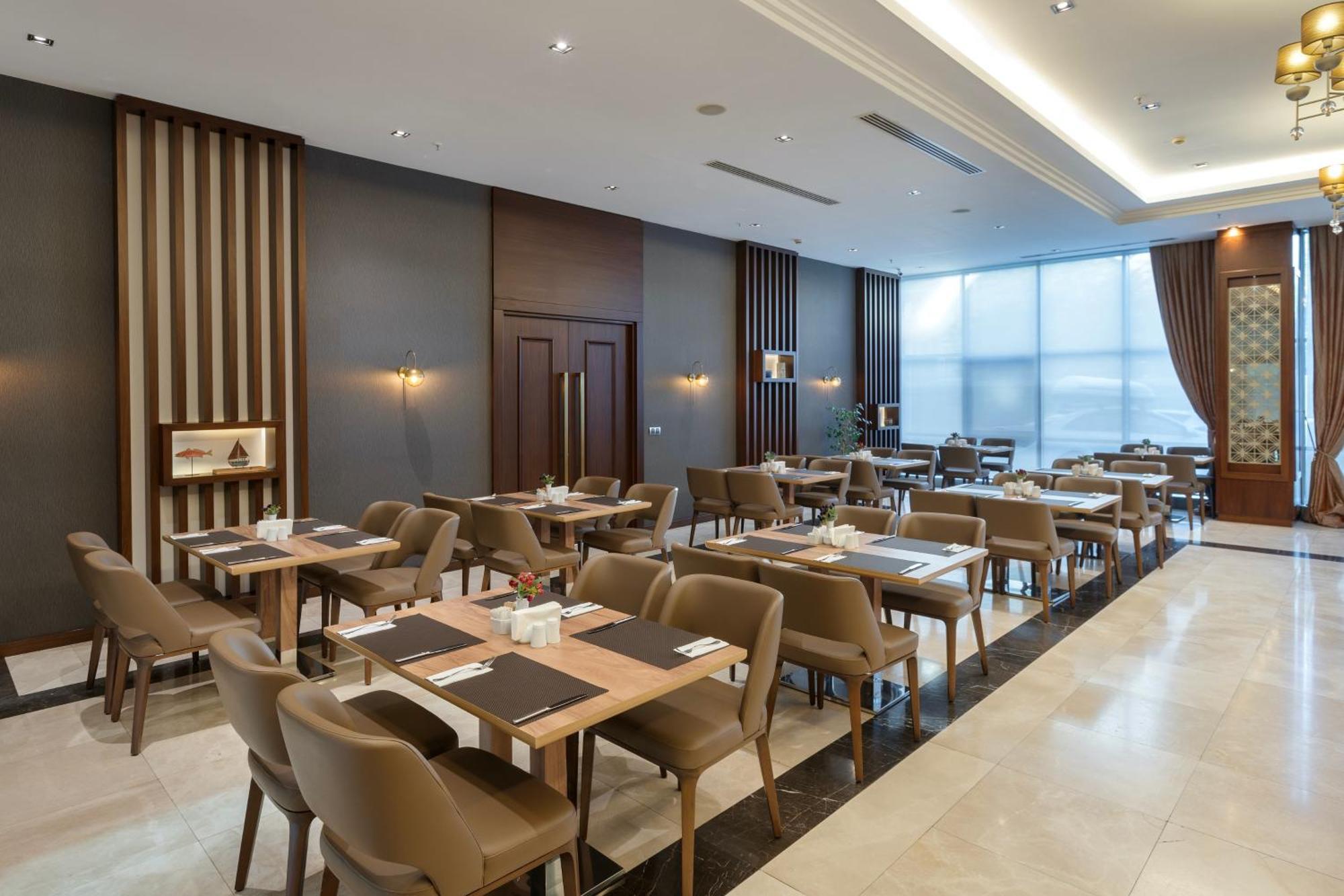 Miracle Istanbul Asia Airport Hotel & Spa Zewnętrze zdjęcie The restaurant