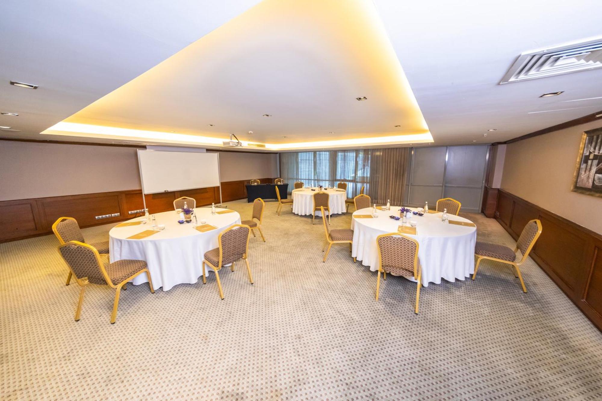Miracle Istanbul Asia Airport Hotel & Spa Zewnętrze zdjęcie Meeting room