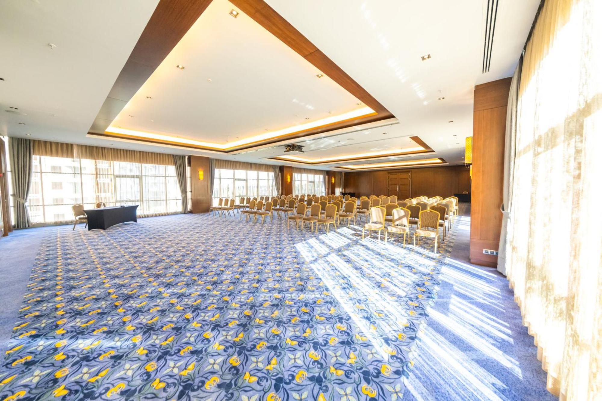 Miracle Istanbul Asia Airport Hotel & Spa Zewnętrze zdjęcie The interior of the hotel