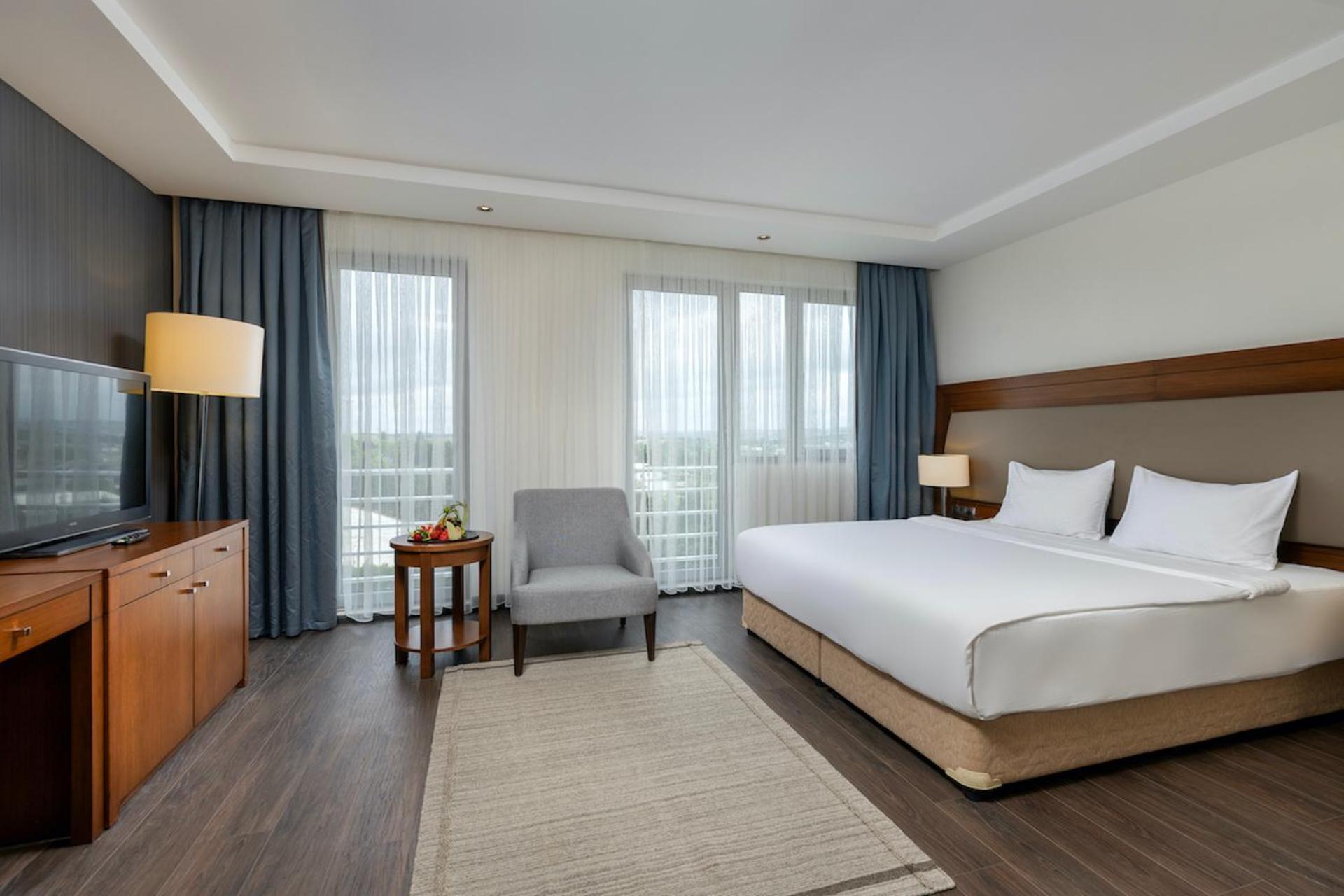 Miracle Istanbul Asia Airport Hotel & Spa Zewnętrze zdjęcie A room at the hotel